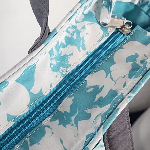 Emma & Chloe Teal White Floral Pattern Cotton Zip Large Size Quilted Tote Bag - Picture 10 of 16